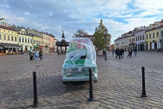 Ozdoby świąteczne w Rzeszowie. Rusza strojenie miejskiego Rynku. 