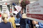 Przed Urzędem Wojewodzkim w Łodzi protestowali nauczyciele z ZNP!