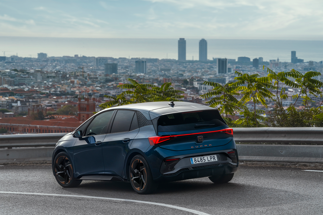 Cupra Born (2022)