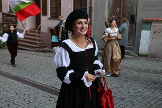 Korowód w ramach Międzynarodowego Festiwalu Renesansu w Lublinie