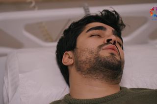 Złoty chłopak. Ferit, Seyran i Suna w szpitalu