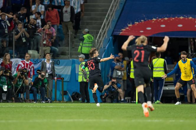 Luka Modrić cieszy się z gola w meczu Argentyna - Chorwacja (0:3)