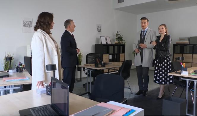 Na Wspólnej odc. 3663. Kasia (Julia Chatys), Darek Żbik (Michał Mikołajczak), Aneta (Dorota Krempa), Andrzej Zakościelny (Dariusz Niebudek)