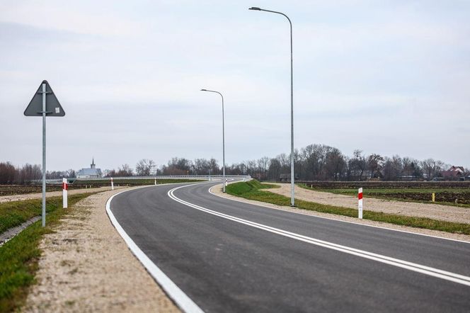 Droga 973 ma nową obwodnicę. Hubenice i Kozłów uwolnione od tranzytu
