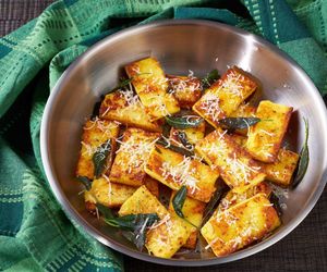 Sklepowe przekąski zamieniłam na chrupiący przysmak bez glutenu. Polenta w tej wersji jest genialna   