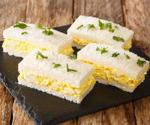 Tamago sando to pyszna kanapka prosto z Japonii. Spróbujesz raz i przepadniesz