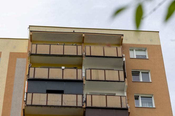 Tragedia w Koninie. Nie żyją 31-latka i małe dziecko