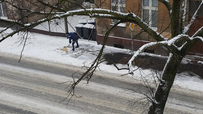 Akcja Zima w Bydgoszczy. Bardzo trudne warunki!