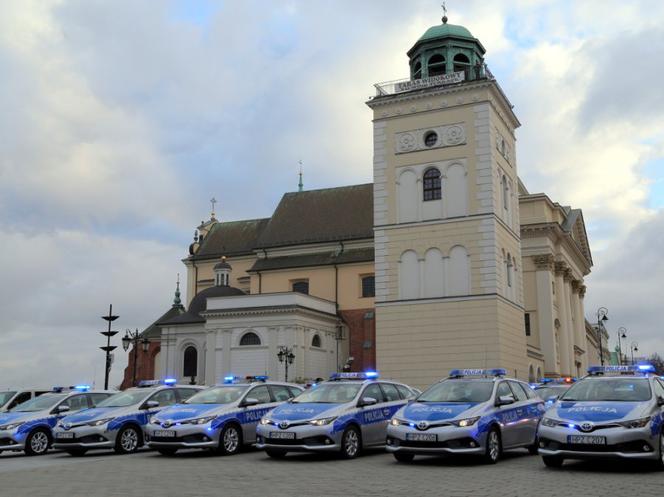 Radiowozy z napędem hybrydowym. Warszawska policja dostała 37 takich samochodów