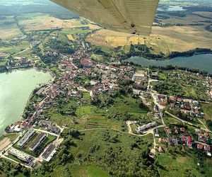 Ryn jeszcze piękniejszy. Pomosty przy nabrzeżu zostały odnowione