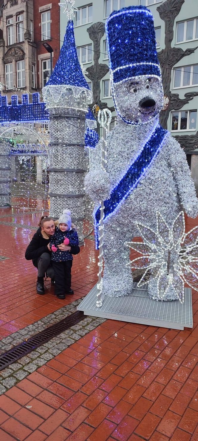 Dramatyczna noc w Piekarach Śląskich. Mieszkanie pani Ireny i jej córeczki doszczętni zniszczone