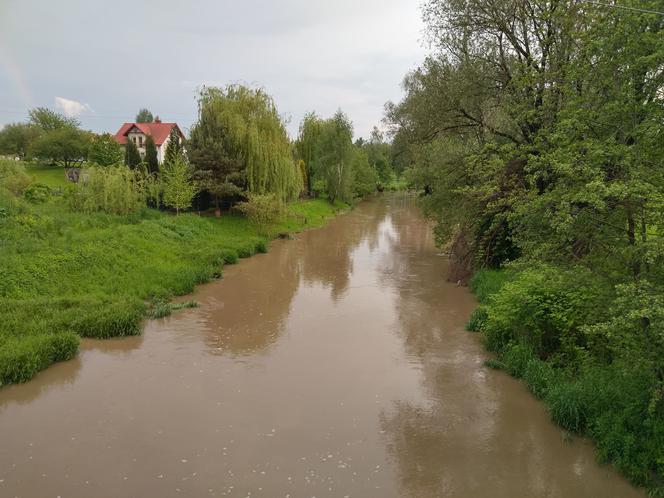 Wezbrana woda w rzekach w powiecie rzeszowskim