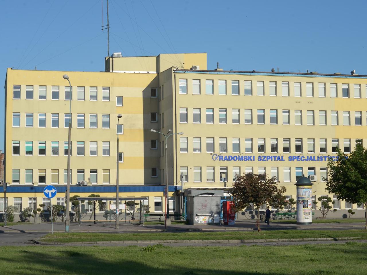 Nie ma wolnych miejsc dla chorych na COVID-19. Pacjenci z Radomia muszą leczyć się 40 kilometrów dalej!