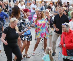 Potańcówka w centrum Katowic. Wyspiański znów porwał tłumy do szalonej zabawy