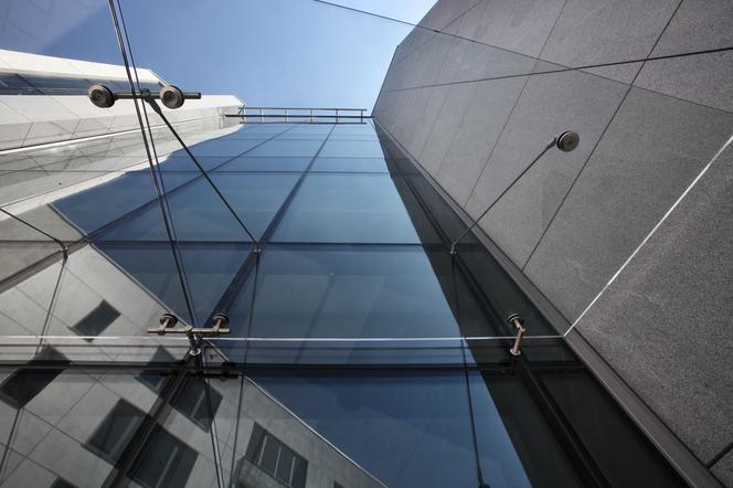 Rozwiązania HI w Symfonii Residence i Radwar Business Center - oszczędność zimą i latem