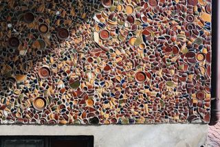 Mozaika na ścianie przy Chopina, Pruszków