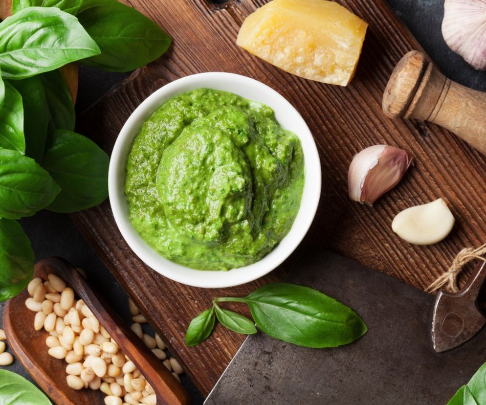 Pesto - z makaronem i nie tylko. Jak jeść pesto?