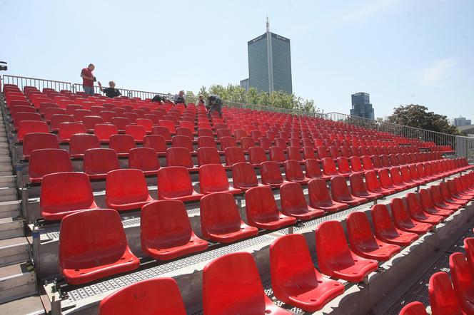 Budowa strefy kibica na Euro 2012