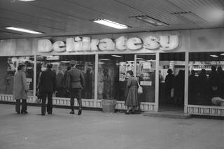 Sklepy i zakupy w PRL