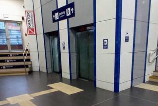 Szczeciński dworzec nie podoba się niepełnosprawnym