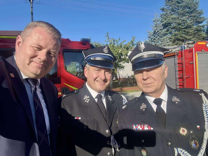 Jubileusz 100-lecia OSP Krzesk-Królowa Niwa uczczony przekazaniem jednostce nowego wozu strażackiego
