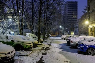 Ostrzeżenie przed opadami śniegu. Zima zawitała do Polski przed świętami! 