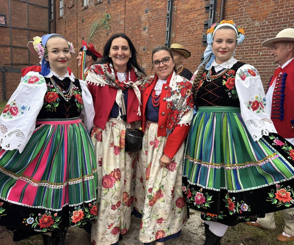 W Bytomiu padł rekord Polski. Mieszkańcy w strojach rozbarskich pokazali siłę tradycji