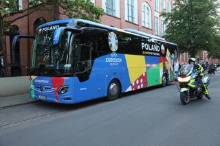 Tym autobusem będą jeździć na mecze piłkarze z Polski