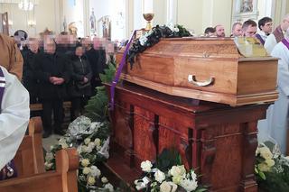 Pogrzeb brutalnie zamordowanego ks. Adama