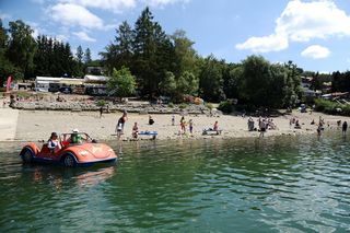 To najpiękniejsze jezioro w województwie podkarpackim według AI