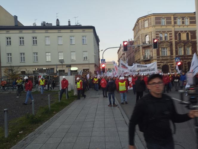 "Walczymy o Śląsk i o przemysł, żeby nie umarł"
