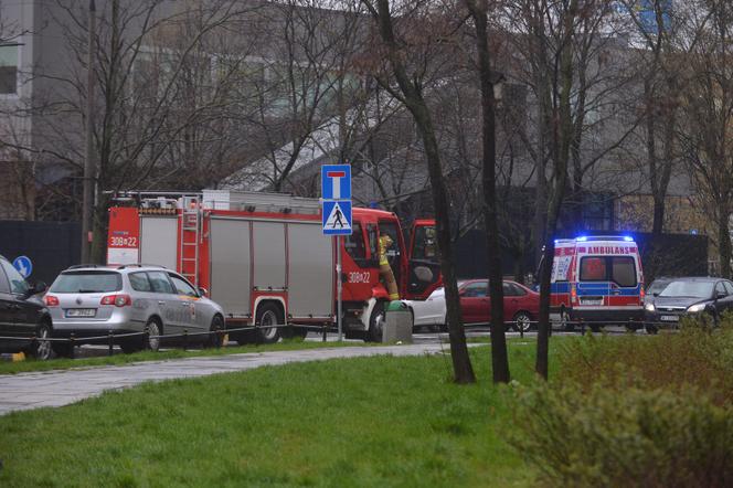 Zasłabł za kierownicą. Wzorowa postawa przechodniów 