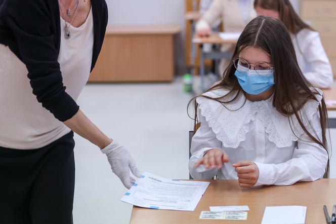 Egzamin ósmoklasisty 2021 - o której godzinie egzamin z matematyki?