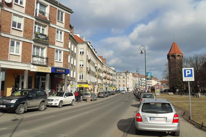 Podwale Staromiejskie to ulica w Gdańsku, rozpoczynająca się przy Targu Drzewnym, wyznaczająca granicę Starego i Głównego Miasta.