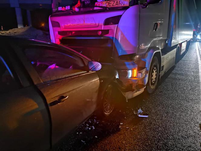 Wypadek na DK 10 w Białych Błotach! Spore utrudnienia dla kierowców [ZDJĘCIA] 