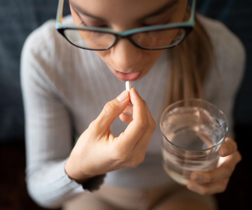 Nieoczekiwany skutek uboczny paracetamolu. Tak wpływa na mózg