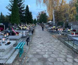 Cmentarz w Łodzi - 1 listopada