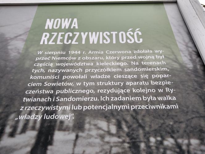 Dzień Żołnierzy Wyklętych 2021 w Kielcach. Wystawa na Skwerze Żeromskiego