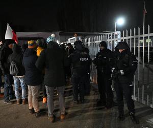 Kamiński i Wąsik w areszcie. Wielki protest w Warszawie