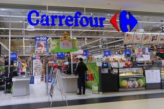 Ukraiński gigant handlowy może przejąć Carrefoura w Polsce? Popularna sieć hipermarketów szuka nowego właściciela