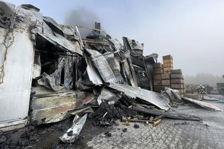 Potężny pożar pustoszy halę w woj. lubelskim