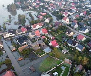 Powódź w Lubuskiem. Odra zalała ulice w Osiecznicy.