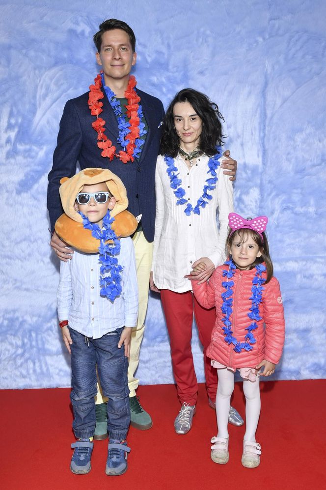 Wieniawa z siostrami, Dankwa z bratem, samotny Stramowski. Zobacz, kto błyszczał na premierze „Lilo i Stitch”