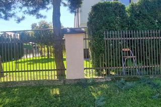 Mężczyzna spadł z drabiny i nadział się na pręt. Dramat pod Tarnowem