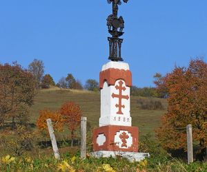 To wyjątkowa wieś na mapie Małopolski. Kiedyś wykuwano w niej przydrożne krzyże