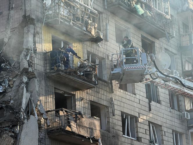 Ponad 440 dronów i 32 rakiet użyła Rosja ostatniej nocy do ataków na Kijów