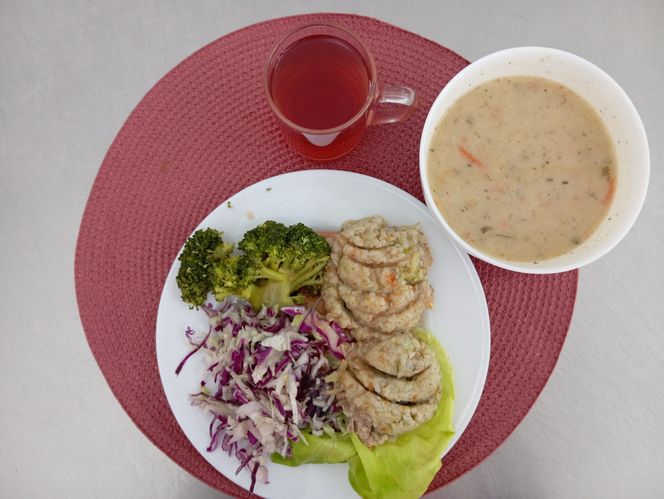 Niewiarygodne, jak karmią w tym polskim szpitalu. Zdjęcia obiegły sieć