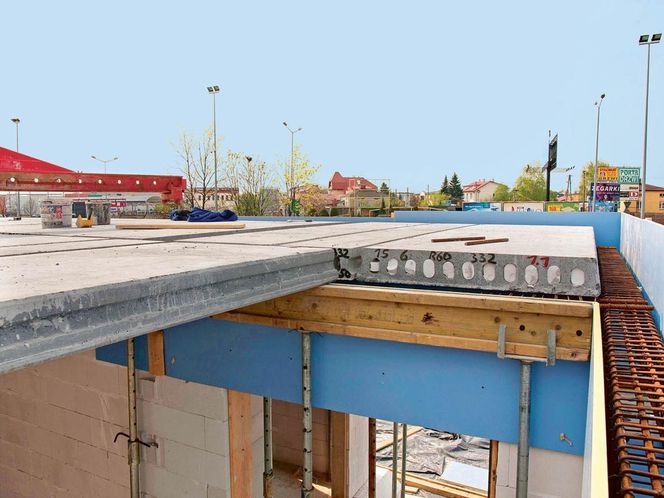 Strop z płyt kanałowych