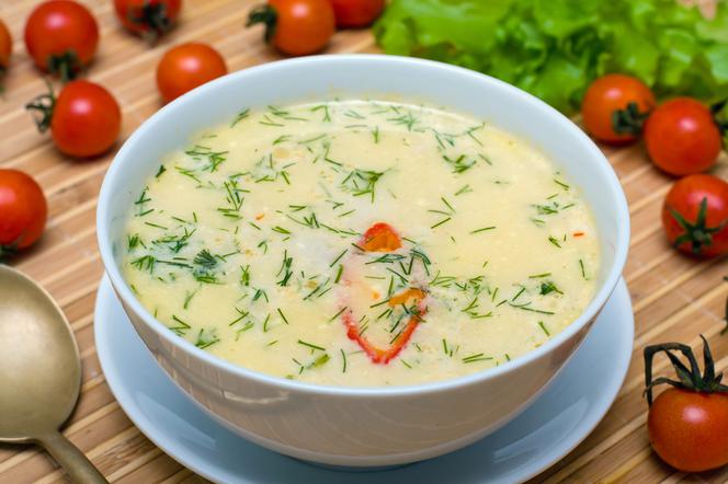 Odświeżająca i pożywna zupa neapolitańska