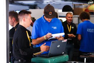 Sukces studentów Politechniki Białostockiej! Ich bolid zajął drugie miejsce na zawodach na Węgrzech [ZDJĘCIA]